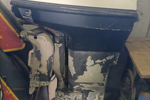 Motore evinrude 737 funzionante più uno per ricamb