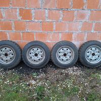 gomme chiodate su cerchio fiat R13