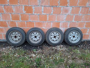 gomme chiodate su cerchio fiat R13