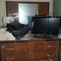 armadio e cassettiera con specchio anni 40