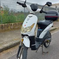 Scooter a pedalata assistita Reset