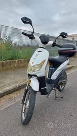 Scooter a pedalata assistita Reset Shift