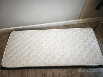 letto in ferro con rotelle 