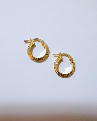 Orecchini cerchio con greche oro giallo 18kt 750