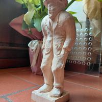 Gobbo portafortuna in legno intagliato