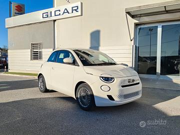 Fiat 500 Berlina Hybrid Pop TASSO 0