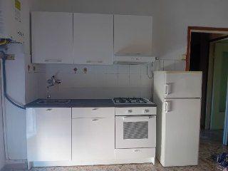 Cucina IKEA moderna disponibile a Piacenza