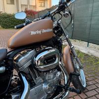 Harley 883