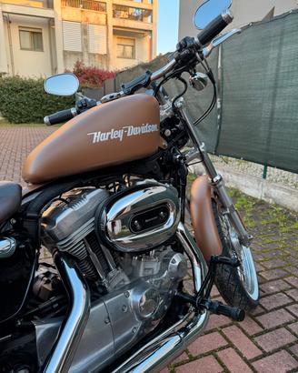 Harley 883