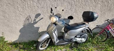 Scarabeo 125