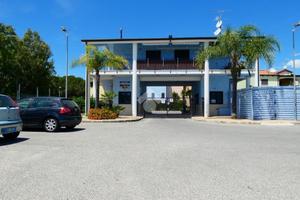 2 LOCALI A POLICORO
