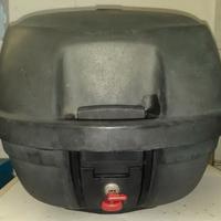 Bauletto universale per scooter marca GIVI