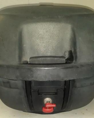 Bauletto universale per scooter marca GIVI