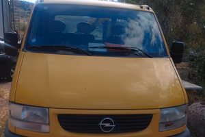opel movano con gru