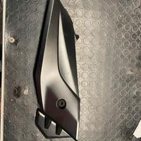 Fianchetto sottosella Dx suzuki