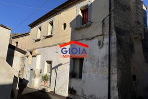 Villa di 100 m² con 4 locali a Carinola