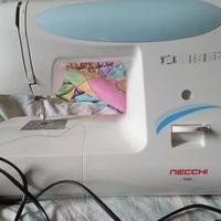 Macchina da cucire Necchi N-81