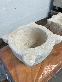 Mortaio in pietra di Vicenza antico