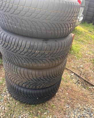 gomme nokian con cerchi per BMW X2