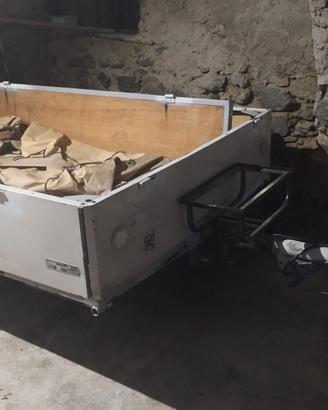 Carrello rimorchio auto