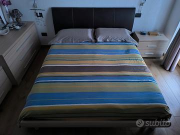 Comodini  Cassettiera struttura letto Matrimoniale
