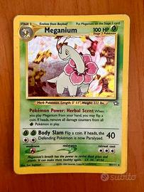Meganiun carta pokemon HOLO con PIEGA 10/111