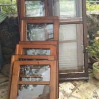 Finestre e porte in legno