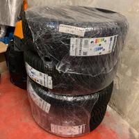 Pneumatici 4 stagioni