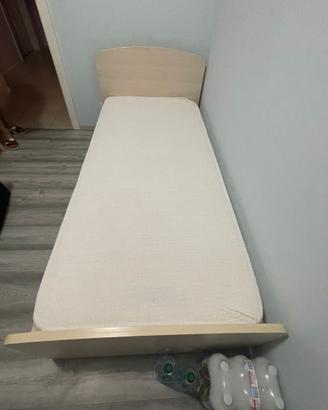 Letto con materasso