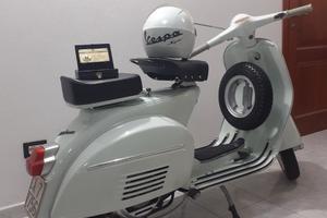 Vespa Super 125 anno 1966. FMI targa ORO.
