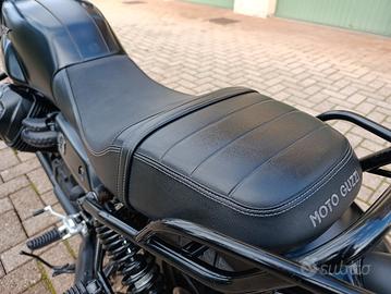 Moto Guzzi V7 Stone (4 Serie)