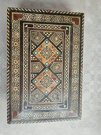Scatola marocchina d'epoca legno intarsiato