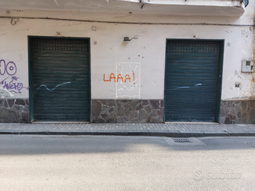 Locale commerciale due vetrine piano terra