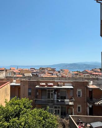 Faro Superiore - Indipendente, su tre livelli