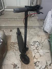 Monopattino Elettrico Xiaomi - Pari al NUOVO