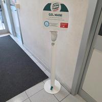 Supporti a piantana per gel o sapone 2 euro