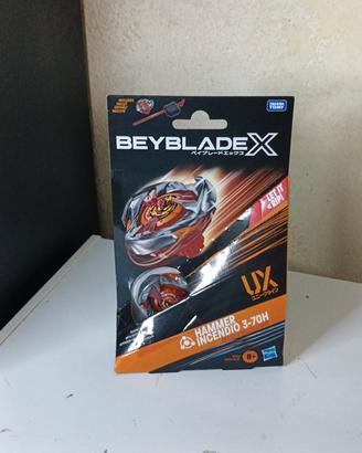 Beyblade X UX Hammer Incendio 3-70H