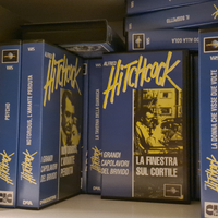 Centinaia di videocassette