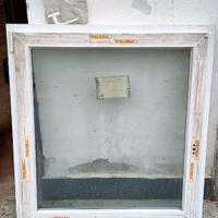 Finestra in PVC nuova