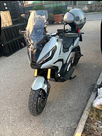 XADV750