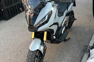 XADV750