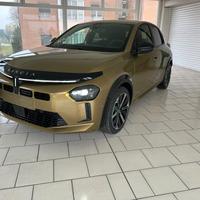 Lancia Ypsilon Hybrid e-DCT LX