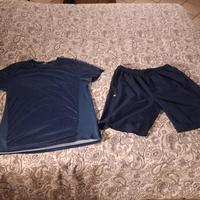 Completo sportivo, maglietta e pantaloncini, blu