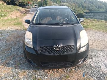 TOYOTA YARIS 1.4 D4D 5