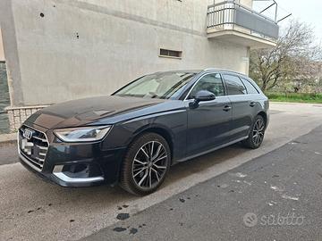 Audi A4 35 TDI/163 CV S tronic Business Advanced