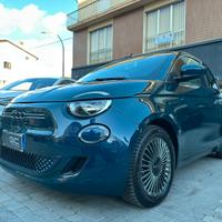 Fiat 500 500e Berlina 42 kWh La Prima