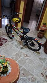 bmx  bicicletta 