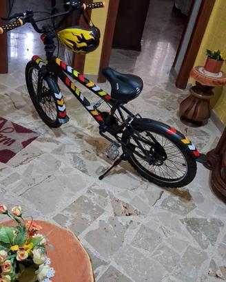bmx  bicicletta 