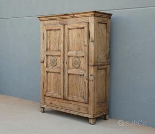 Antico armadio piemontese due ante in pioppo, '800