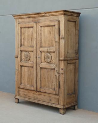 Antico armadio piemontese due ante in pioppo, '800